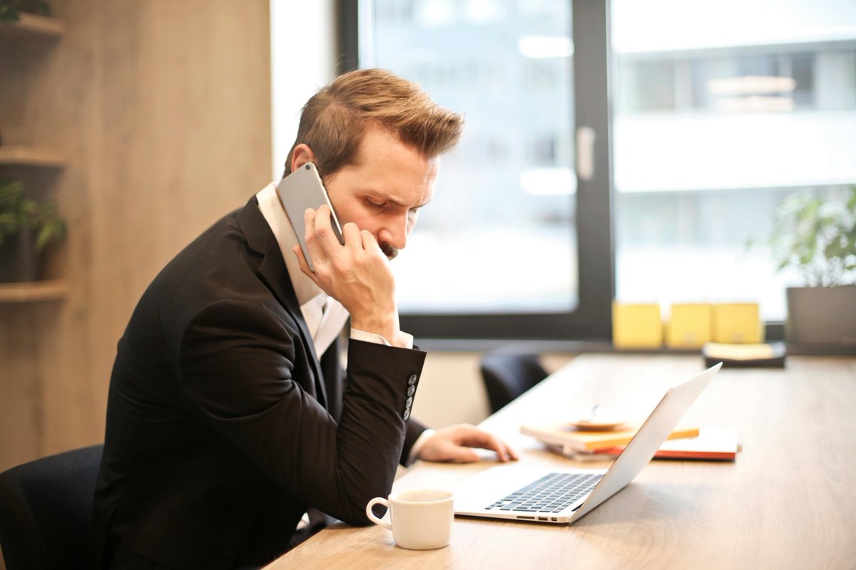 Did you know that one poor #CustomerExperience is enough for over 60% of your customers to switch to a competitor? Yet when service is fast &amp; empathetic, it does wonders for building loyalty &amp; trust.

Click for tips on how to improve your #CustomerService: heyor.ca/eZhgqR