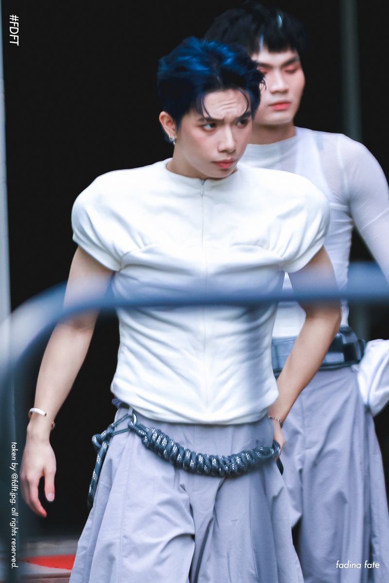 fdft_jpg's tweet photo. 250812

long lives the king ✨

#bachhongcuong #cuongbach
#tanbinhtoannang #showitallvietnam https://t.co/1WNyRXbrK3
