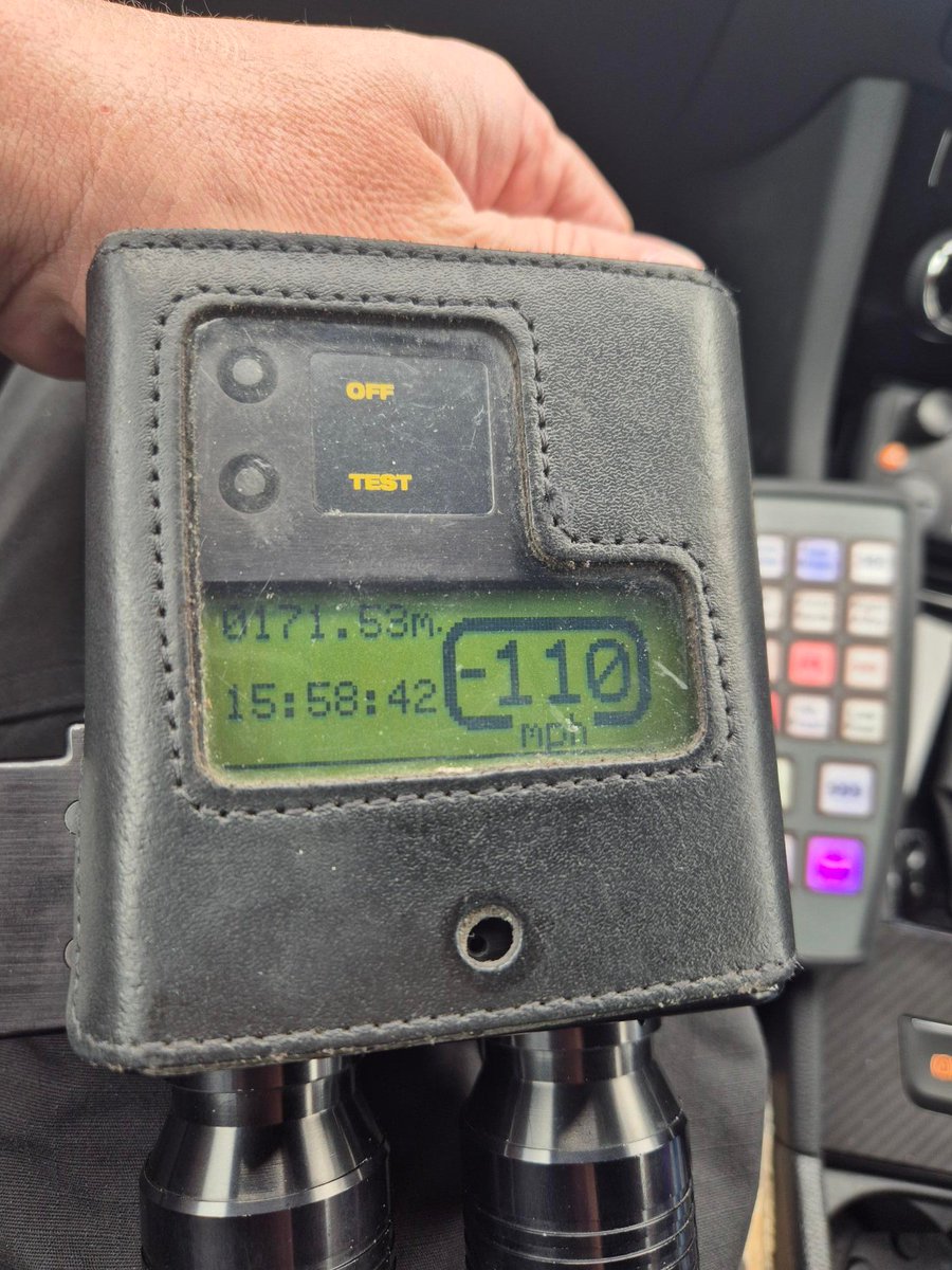 PSOSMidlothian's tweet image. On 9th August 2025, #DalkeithRP where conducting speed checks on the A1 and stopped these 4 speeders.
1 driver reported to court for dangerous driving and 3 Conditional Offers of Fixed Penalties issued for speeding.
#DriveSmart