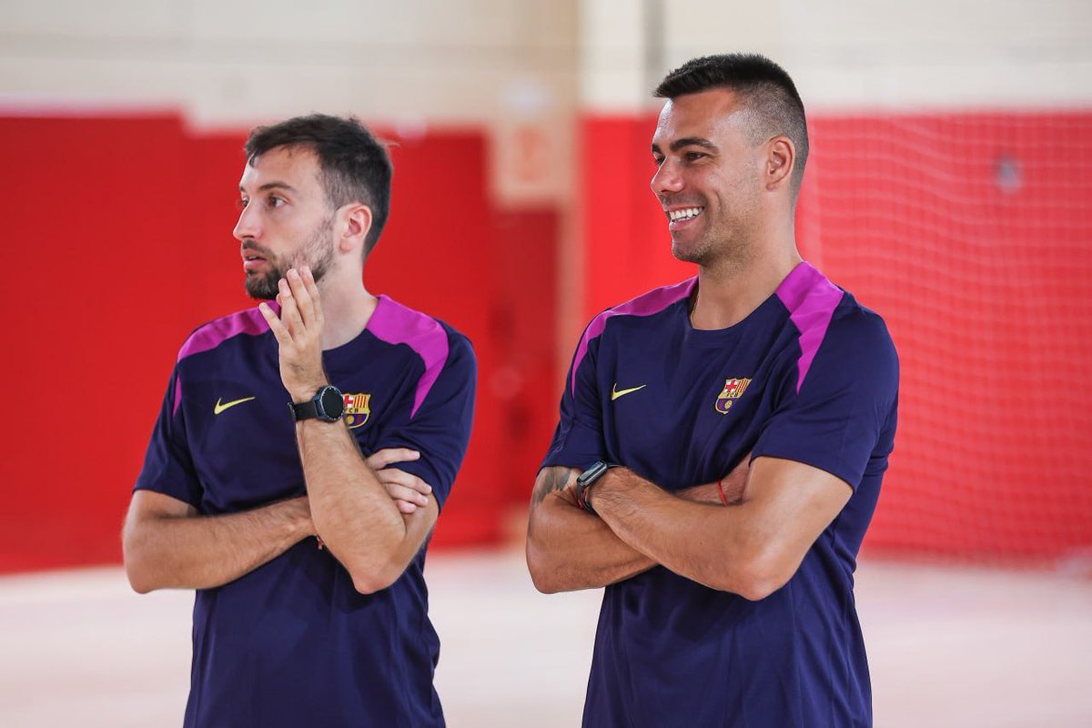 FCBfutbolsala's tweet photo. 💪🏼 El Barça Atlètic de Futbol Sala 2025/26 es posa en marxa 

🤩 Sergio Lozano s’estrena com a segon tècnic, al costat de Sergi Altisent, que continuarà sent el primer entrenador

📃👉🏼https://t.co/a5R7dioLmk

💙❤️ https://t.co/jPxpo6j0bw