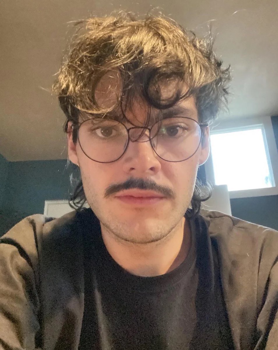 dontblamerachel's tweet image. 