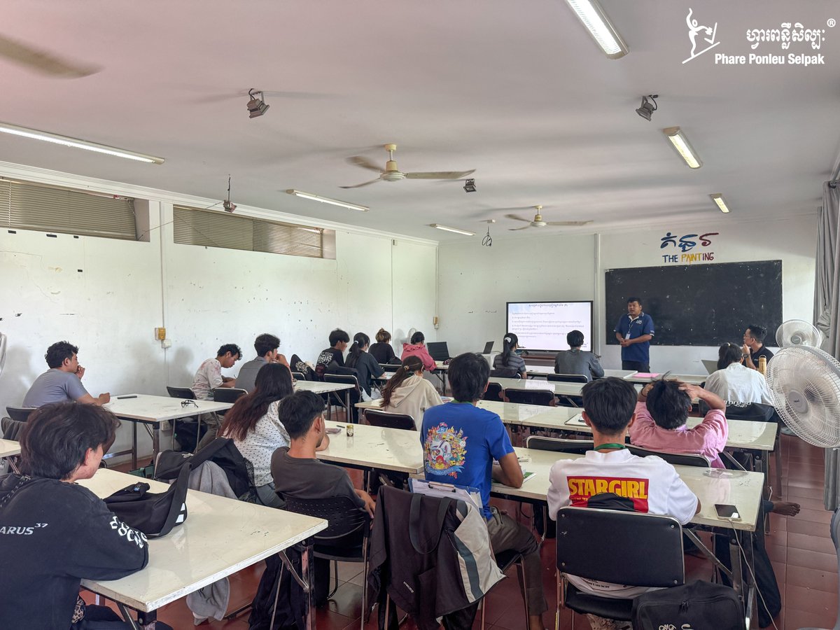 PharePS's tweet photo. More Than Art: How Our Students Learn to Teach and Lead

Last week, our students joined a life skills session with Mr. Reaksmey, our Phare Director of Projects.
Topic of the day: The Ability to Teach Others.

🙏 A heartfelt thank you to Mr. Reaksmey for dedicating your time! https://t.co/22llFDvwLU