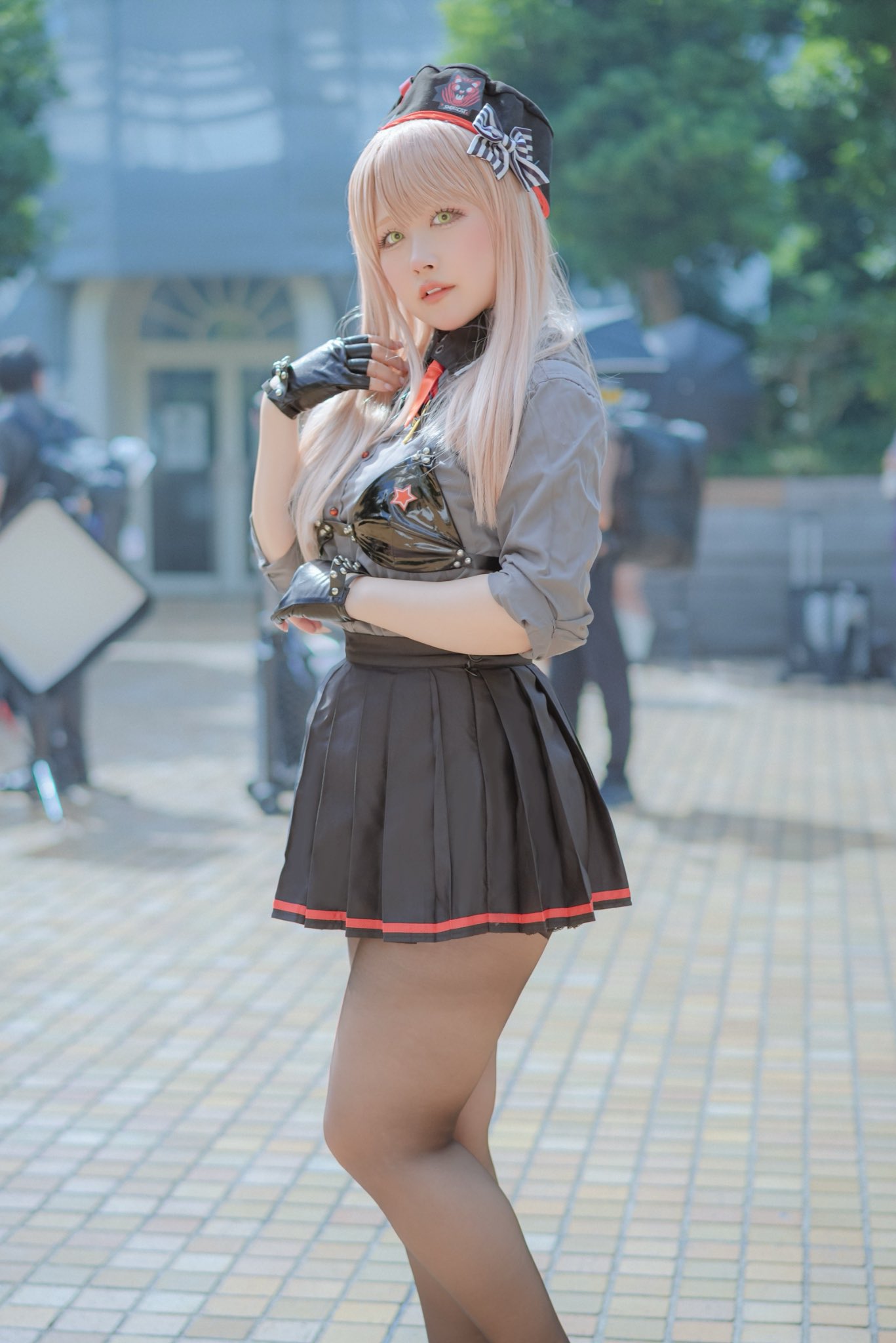 NIKKE エマ コスプレ 勝利の女神:NIKKE エマ オフィスセラピー コスプレ衣装 - Costowns
