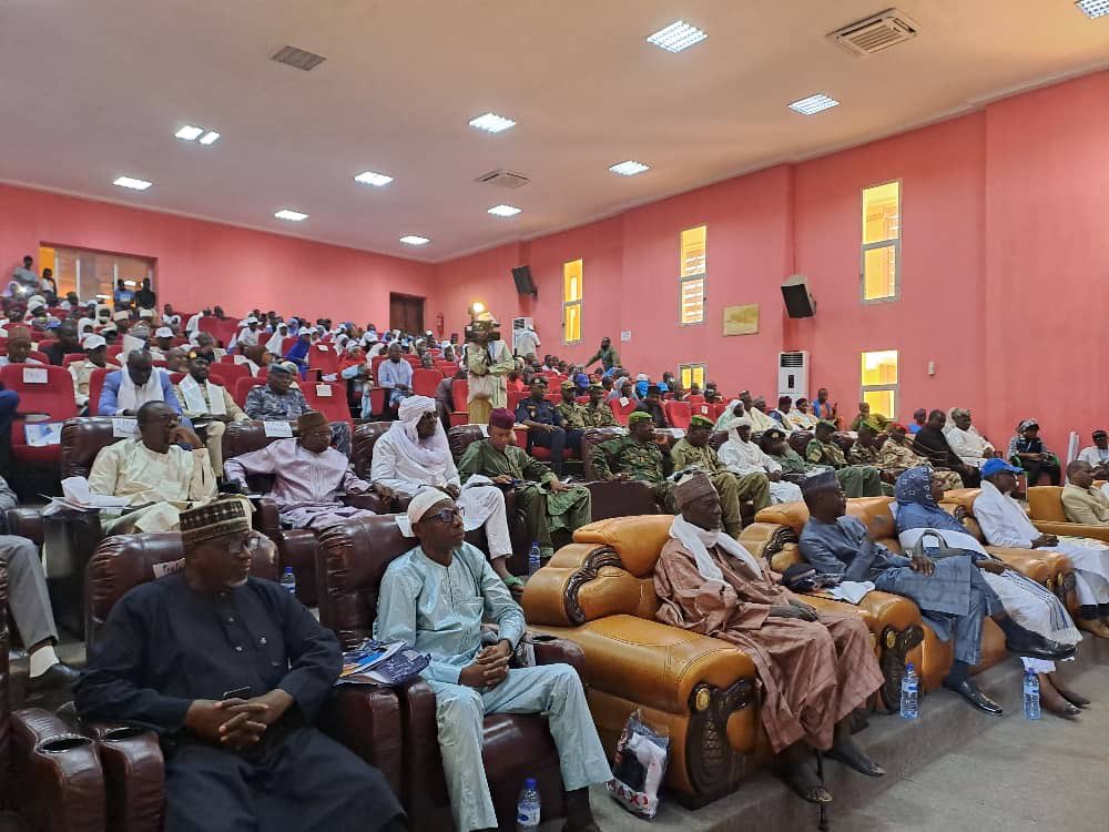 UNHCRNiger's tweet photo. #HappeningNow 
📍Diffa, Niger 🇳🇪 

UNHCR and Nigerien authorities officially launch the Global Alliance to End Statelessness, renewing the country’s commitment to ensure everyone has a nationality and can say #IBelong.

#UnitetoEndStatelessness https://t.co/IqEZIRovBq