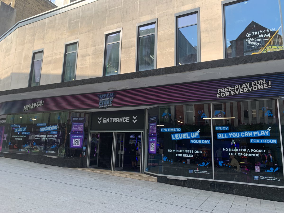 Great to see High Score Arcades - the latest addition to Newport city centre - open and buzzing this morning.