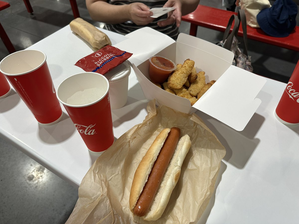 そりゃコストコで食べてるの見たら食べたくなりますわよ