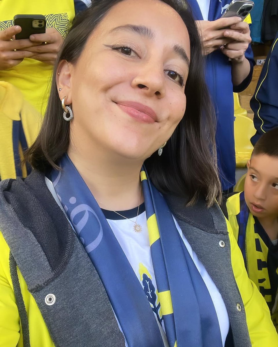 bpthaber's tweet photo. Fenerbahçe bugün, kanserden hayatını kaybeden Duygu Özdin için 1907 balon uçuracak. https://t.co/V2JZ5xzKZv
