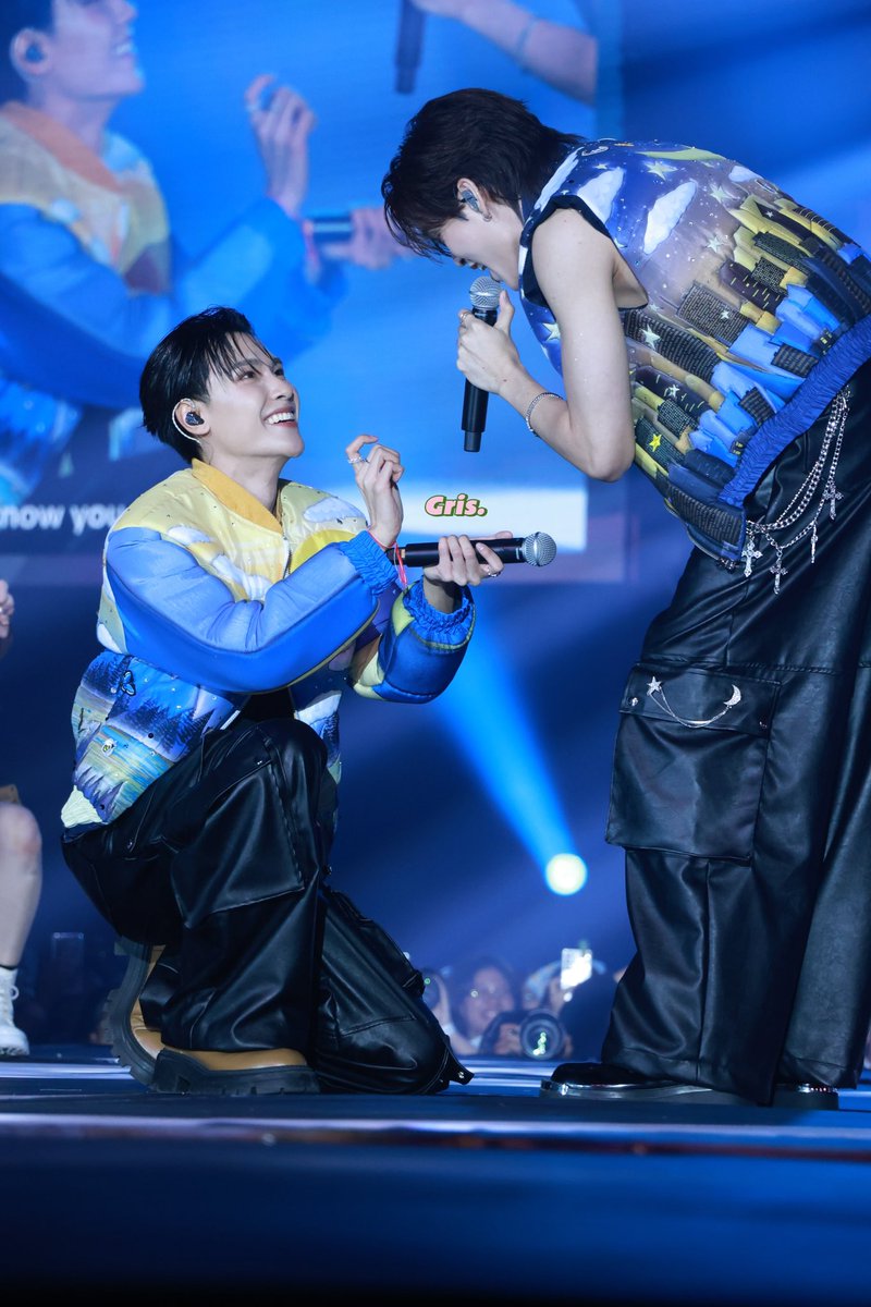 gris_for's tweet photo. 250812 ✨

JUNIORMARK ENDLESS SHINERISE 

#JuniorMarkFanconD2 
#junniorrs #markjrtn #JuniorMark
@jnnrrs @Markjrtn https://t.co/Z4O8iNPhBP