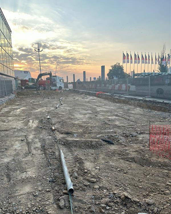 Donde ahora hay excavadoras y zanjas, en 2026 será el paddock y el pitlane del GP de España. 🏎️💨

Las obras en el interior de <a href="/IFEMA/">IFEMA MADRID</a> avanzan sin pausa, aprovechando la calma del verano para preparar una de las áreas más especiales de #MADRING.