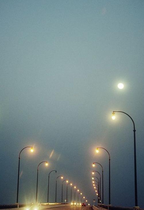 信じられない！ 朝日がまぶしいね！