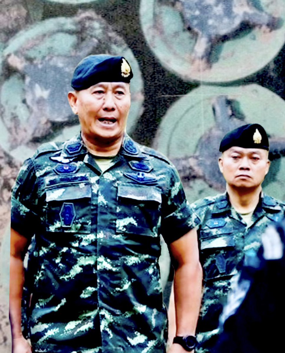 “การวางทุ่นระเบิด ถือเป็นการยิงเหมือนกัน“
“เราจะมีมาตรการตอบโต้และรายงานให้รัฐบาลทราบ ตามขั้นตอนแล้ว 
หลังจากนี้จะไปสู่ขั้นตอนการประท้วงในระดับสากล 
พล.อ.พนา ผบทบ.ได้ขอข้อมูล เร่งด่วน เพื่อทำการประท้วงฝ่ายกัมพูชา ต่อไป”?

:พลโท บุญสิน  พาดกลาง  แม่ทัพภาค2
facebook.com/share/p/1EpKd5…