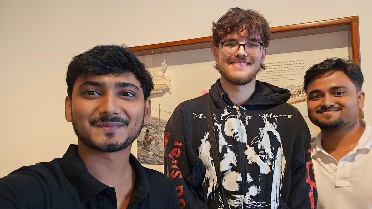 ShridharNirala's tweet image. Visited Jhaveri Contemporary Art Gallery today — a space where colors whisper, forms provoke, and silence speaks louder than words. Walked out carrying not just impressions, but questions that will linger. 🎨✨ #SMCS
#TISS @TISSpeak