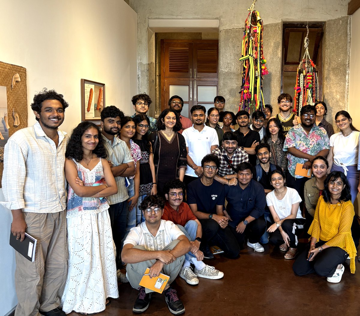 ShridharNirala's tweet image. Visited Jhaveri Contemporary Art Gallery today — a space where colors whisper, forms provoke, and silence speaks louder than words. Walked out carrying not just impressions, but questions that will linger. 🎨✨ #SMCS
#TISS @TISSpeak