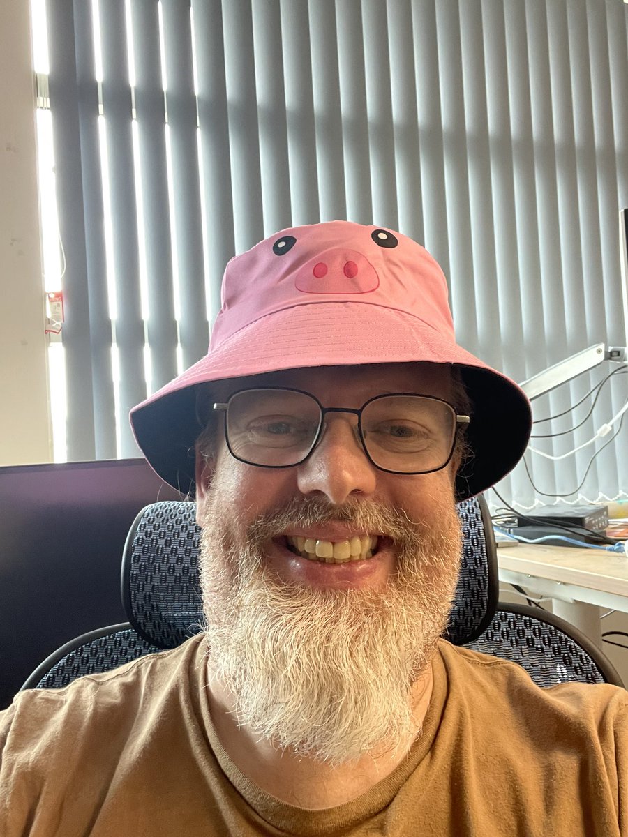 Paul Gower tweet media