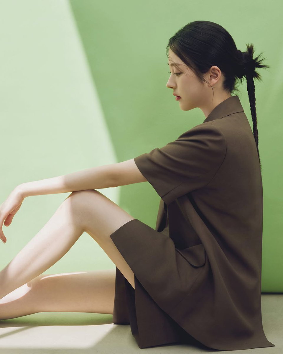 gorgexouus's tweet photo. 𝐃𝐞𝐚𝐫. 𝐌𝐲 𝐒𝐮𝐦𝐦𝐞𝐫

한여름이라고 티셔츠만 입을 순 없잖아?
깔끔한 테일러링의 서머 셋업
고급스러운 무드로 연출해보세요🤍

https://t.co/QGTiAS85Pq

#바이린샵 #케네스레이디 #장다아
#25SS #여름신상 #여름셋업 https://t.co/hNVeNQfoWr