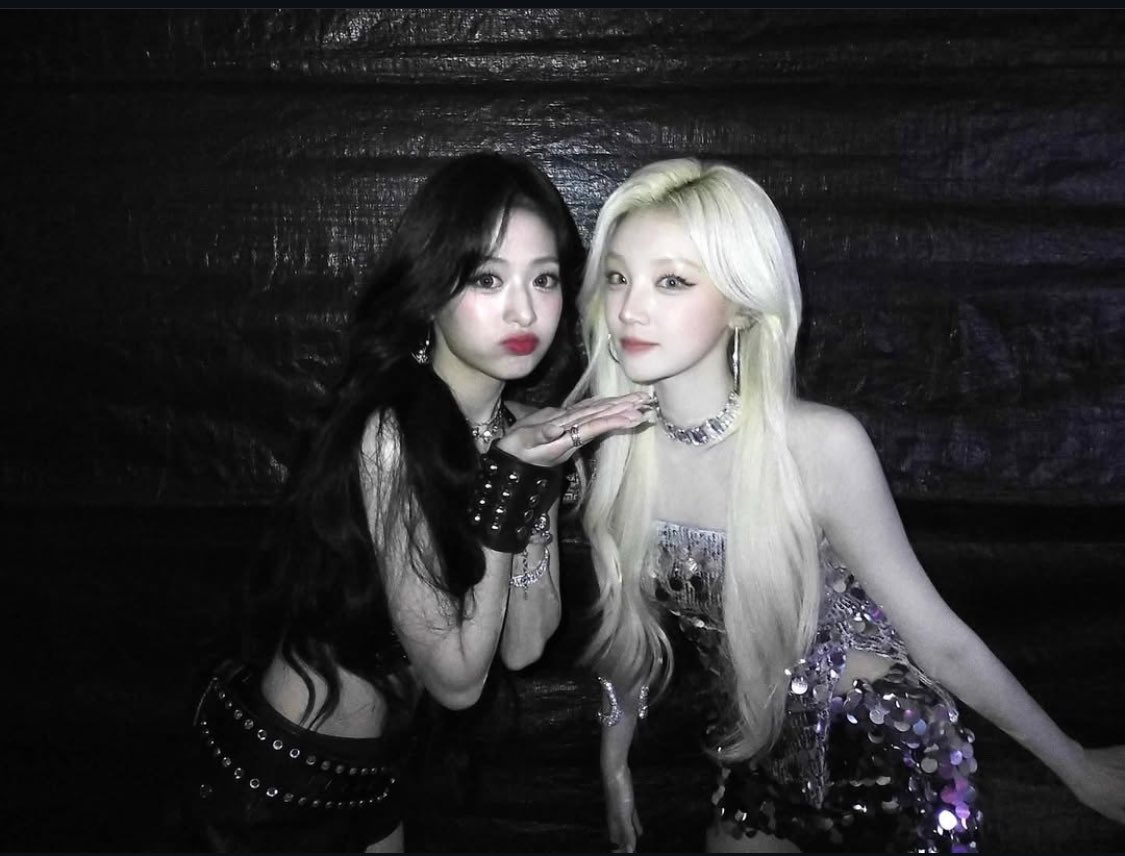 #YUQI IG Update with #AHYEON

“💕with my little sister💕”

They look gorgeous  😭