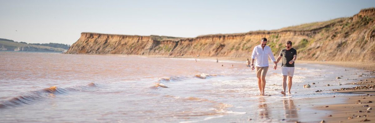 Summer fun, whether it is hitting the beach, countryside or coastal walks or a family attraction day out, the Isle of Wight caters for it all!! 🚶🏻🏖🎠☀️🚣‍♀️
#isleofwight #familytime #makingmemories #holiday #getaway
buff.ly/BQnwTnL