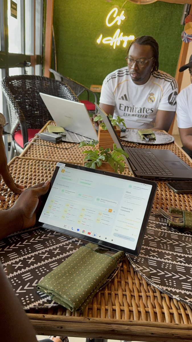 Genuka (@usegenuka) on Twitter photo Chez Café d’Afrique, on passe à la vitesse supérieure! 😁🫱🏻🫲🏼
Aujourd’hui, notre équipe a formé tout le personnel impliqué dans la gestion de ce restaurant à utiliser Genuka pour :
✅ Gérer les commandes plus rapidement
✅ Suivre les ventes en temps réel
✅ Offrir une meilleure Chez Café d’Afrique, on passe à la vitesse supérieure! 😁🫱🏻🫲🏼
Aujourd’hui, notre équipe a formé tout le personnel impliqué dans la gestion de ce restaurant à utiliser Genuka pour :
✅ Gérer les commandes plus rapidement
✅ Suivre les ventes en temps réel
✅ Offrir une meilleure