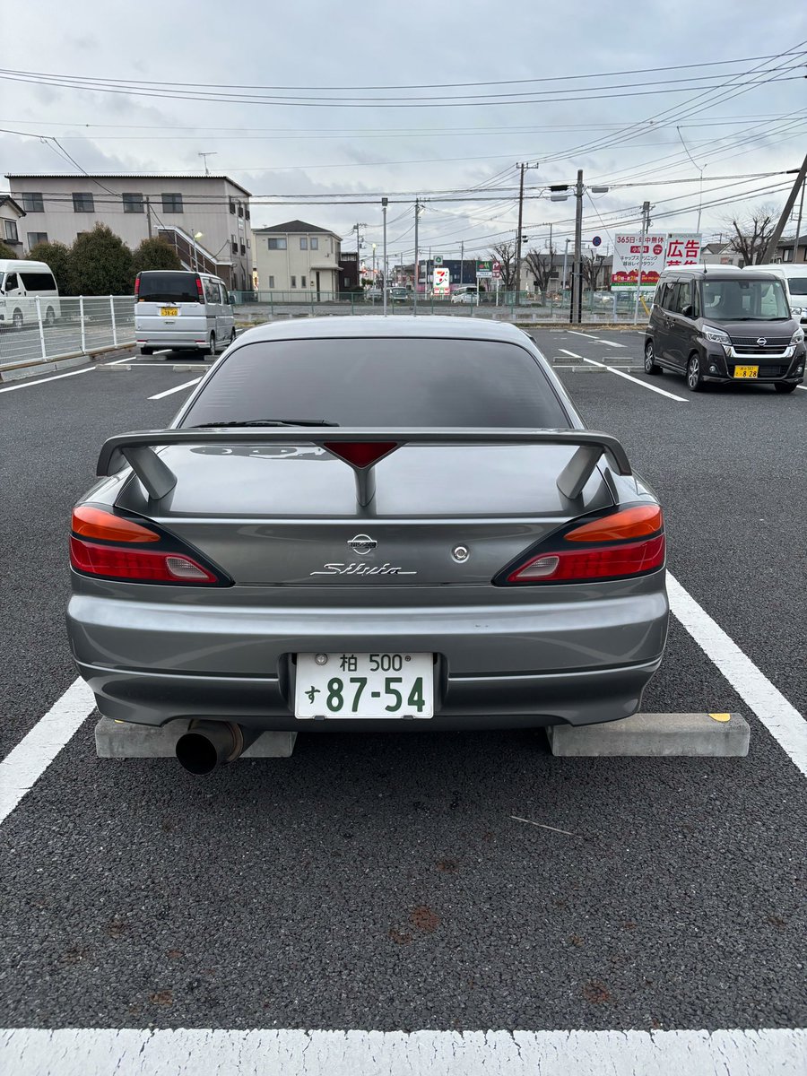 拡散希望
友達のシルビアが盗まれました
車種　シルビアS15
色　ガンメタリック
ナンバー　柏500す87-54
ホイール　AVS
場所　千葉県流山市
時間　8月10日 16時半〜8月11日20時15分の間に盗難されました
みなさんのチカラを貸して下さい。ぜひSNSでシェア、拡散をお願いします
#シルビア
#盗難車