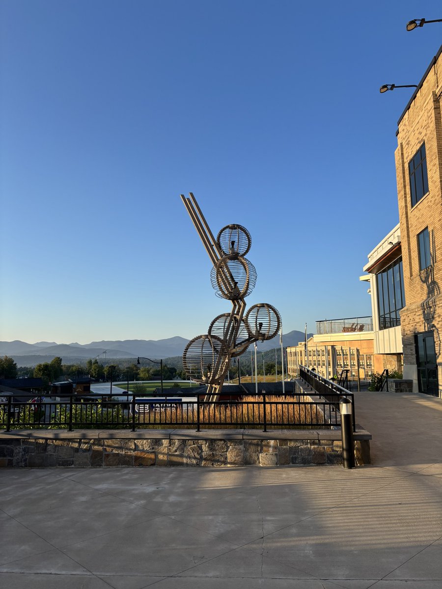 adam_purner's tweet image. Good morning from my favorite place in the world 🌞 🏔️ 🌊