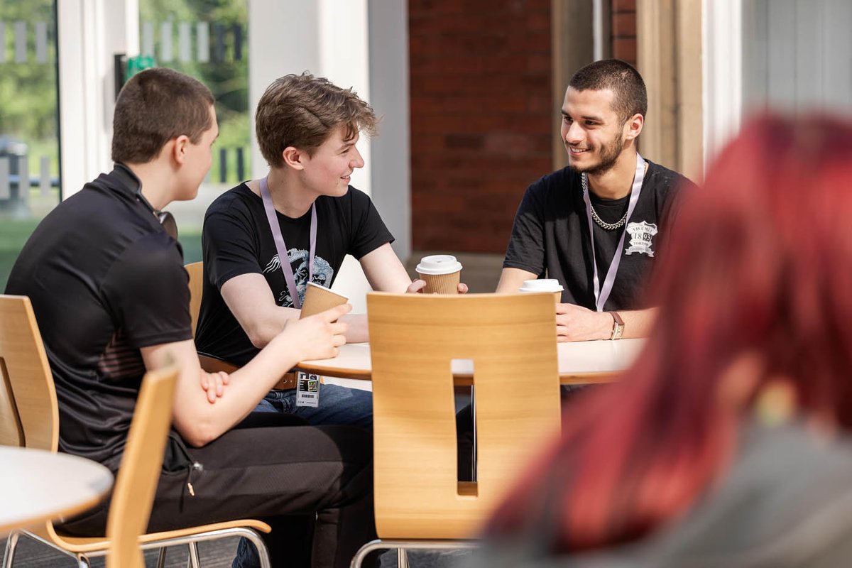 Did you know... #FinancialSupport is available for students? We tackle child poverty by offering free meals, travel, and kit, so every student can succeed.

You may be eligible for a #bursary to support with meals, travel, and kit.

Apply for a bursary ➡️ orlo.uk/xubVs