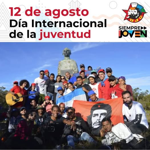🎊 FELICIDADES JUVENTUD.🎊
🇨🇺El máximo líder de la Revolución Cubana, confió plenamente en el decisivo rol de los jóvenes en el desarrollo de la sociedad y sostenibilidad de la Revolución, erigida y sustentada por la juventud, como arcilla fundamental de su obra.
#100AñosConFidel