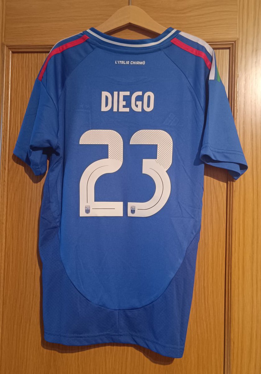 24Kaiser's tweet photo. Muchas gracias a @futbasketcamis4 por la rapidez, llego a tiempo para el cumpleaños. Calidad increíble!!! https://t.co/7Azt9eUouK