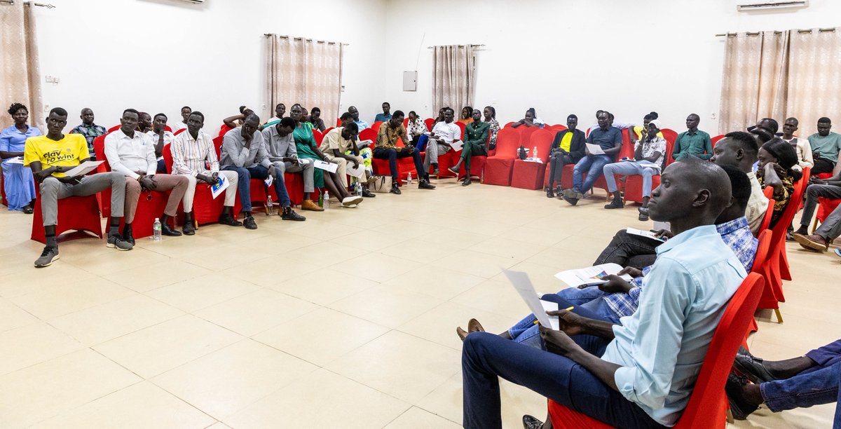 🌍✨ Celebrating #InternationalYouthDay with the Youth Peace Ambassadors from across South Sudan at the IOM-organized bootcamp. Empowering young people to challenge hate-speech, promote digital citizenship, and lead peace-building efforts in their communities.