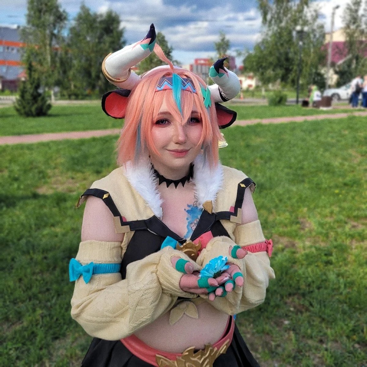 _Setor_'s tweet photo. Ну, допустим, му 🐮
Зашло? Вроде зашло х)

#Varesa #varesacosplay #cosplay #GenshinImpact #Genshin https://t.co/vbUgDA7zPI