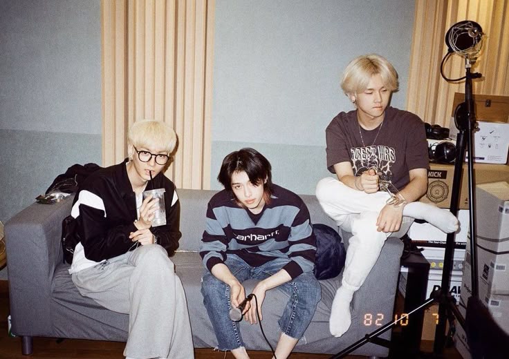 I LOVE IT WHEN THEY ARE CAPTURED ON FILM TOGETHER