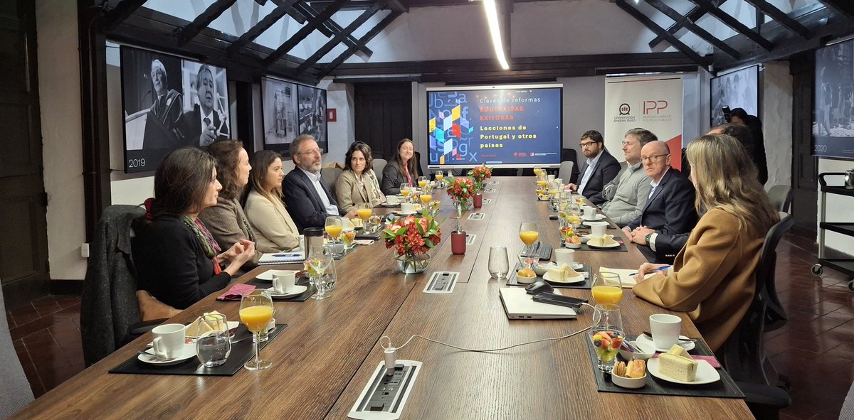 ippunab's tweet photo. 🗣📚 Impulsamos el debate sobre políticas educativas exitosas, junto a destacados centros de estudio y los exministros, Sir Nick Gibb (Reino Unido), y @CratoNuno (Portugal). 

#políticaspúblicas #educación #educaciónchile #ippunab https://t.co/f0v94uLNel