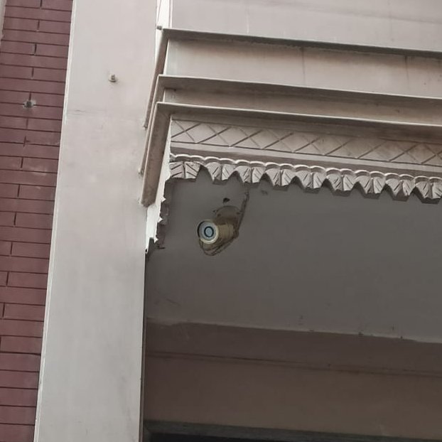 Itisha001's tweet photo. CCTV Not Working = Invitation to thieves.
Last night’s #robbery proves it.
#LaxmiNagar, wake up before it’s your turn!
this negligence is like an open invitation to #criminals .
If you have #CCTV , maintain it. Don’t wait for a #crime to happen to realise its importance. https://t.co/uWt3enjuj1