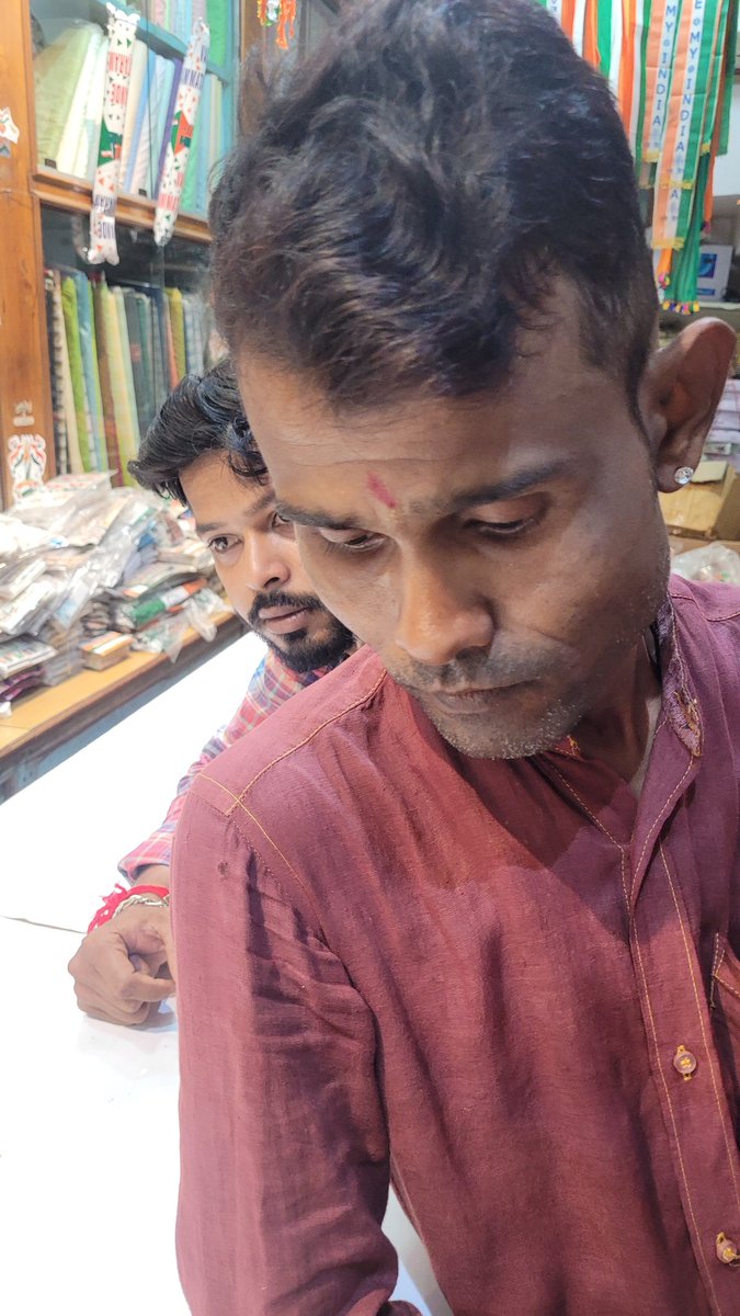 #ମୋ_ଡାକ୍ତର🩺 (@drdeepak81) on Twitter photo Went to buy a flag from Khadi Bhandar in Cuttack.
He will sell minimum 6 numbers !!
<a href="/IPR_Odisha/">I & PR Department, Odisha</a> , ବର୍ତ୍ତମାନ ଛ'ଟା ଘର କଉଠୁ ଆଣିବି ?
#HarGharTiranga Went to buy a flag from Khadi Bhandar in Cuttack.
He will sell minimum 6 numbers !!
<a href="/IPR_Odisha/">I & PR Department, Odisha</a> , ବର୍ତ୍ତମାନ ଛ'ଟା ଘର କଉଠୁ ଆଣିବି ?
#HarGharTiranga
