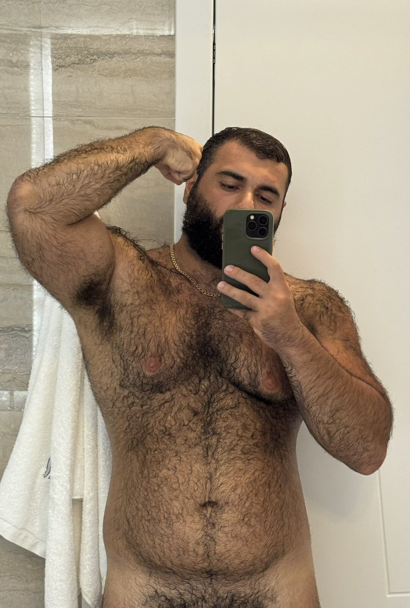 My back is wet, need a hand