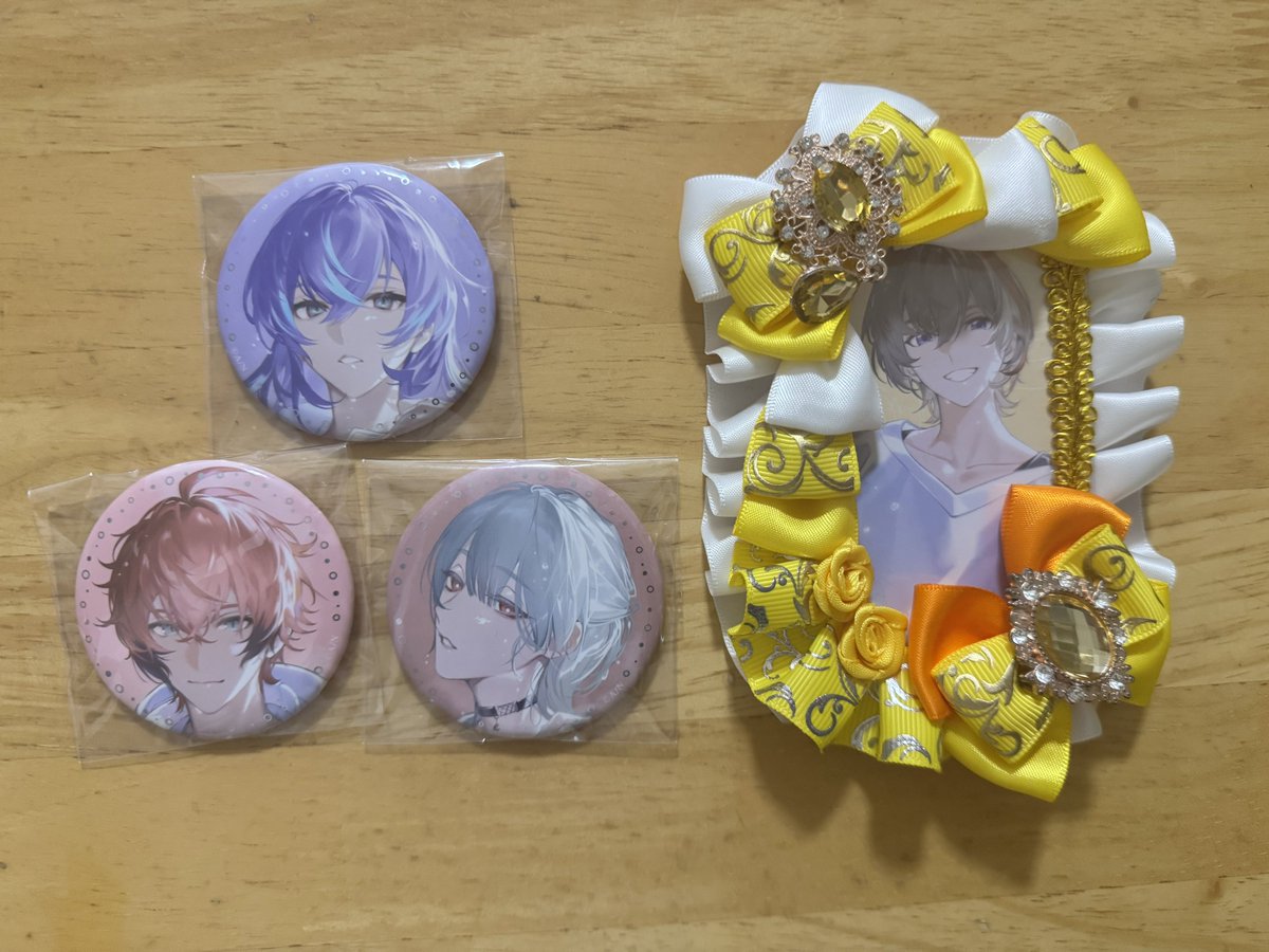 【交換】
にじさんじ SUISAI RAIN ランダム 缶バッジ

譲》画像参照

求》同種 IDカードの方

※上段の方は3：3の交換のみ

郵送交換

お気軽にお声掛けください🙇🏻‍♀️