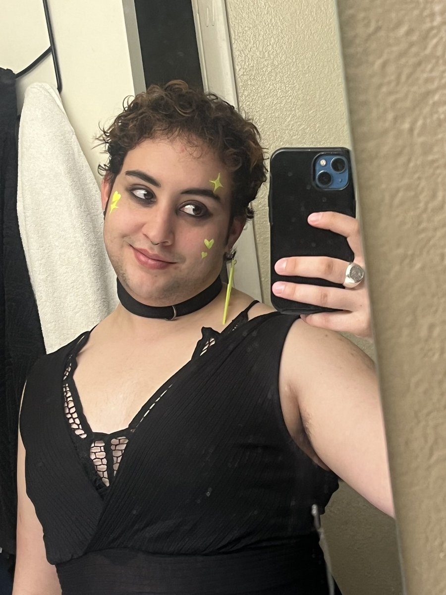 kingjesterlv's tweet photo. Felt cute the other night <3 https://t.co/paeOSMCO0t