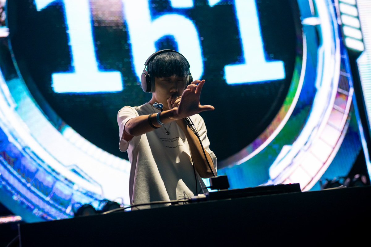 BEATCITY JAPAN 2025 CHAMPION

【LOOPSTATION Category】
🥇WINNER: MAHIRO

Congratulation！
See you at GBB25⚡️
(<a href="/swissbeatbox/">swissbeatbox</a> )

photo: <a href="/waruobeat/">ゆき</a> 

#beatcityjapan
#beatbox
#bbx
#bcj25
#体内楽器在中