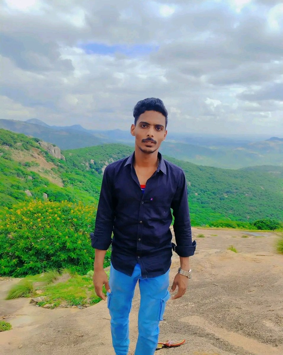 Ishaan___Krish's tweet photo. 𝐌𝐮𝐬𝐥𝐢𝐦 𝐓𝐨𝐩 𝐆𝐮𝐲... https://t.co/SZyBYw4bZN