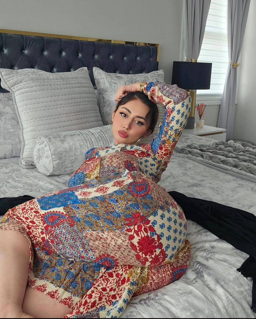 [21/04/2025 9:01 CH] +966 56 176 3342: يشبه العرض نهرًا ، ويتعرج في الشوارع ، ويحضر رسائل ذات مغزى عن الحب والسلام.🍪🚠❣👨‍🏭🇲🇭🐅🏷⚽