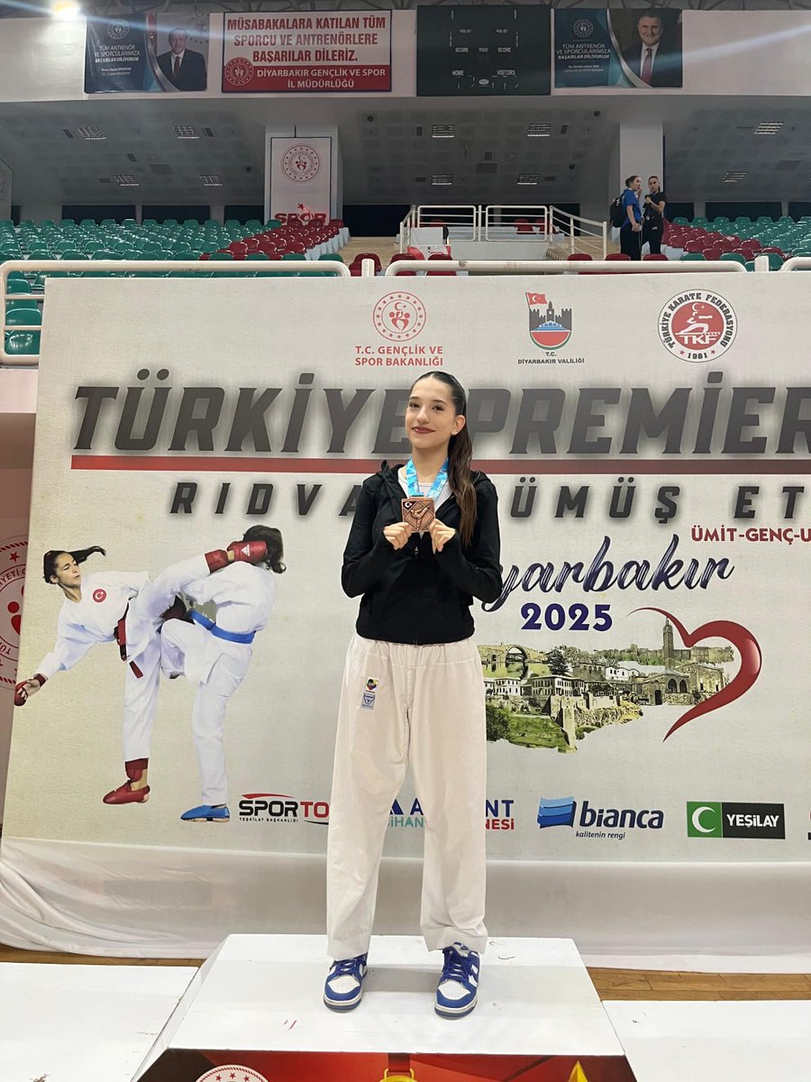 Melek Polat’tan büyük başarı 
gercekhaber27.com/melek-polattan… 

#gaziantep <a href="/erdemligelecek/">ÖZEL ERDEM KOLEJİ</a> <a href="/OrfiSONMEZ/">Mehmet Örfi SÖNMEZ</a>