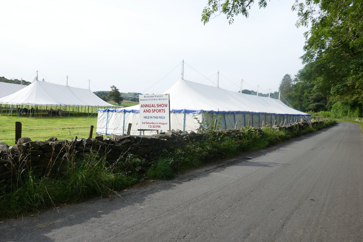 TheLengthsman's tweet image. A hot morning strimming the road verges for the #RuslandShow on Saturday
#tidy