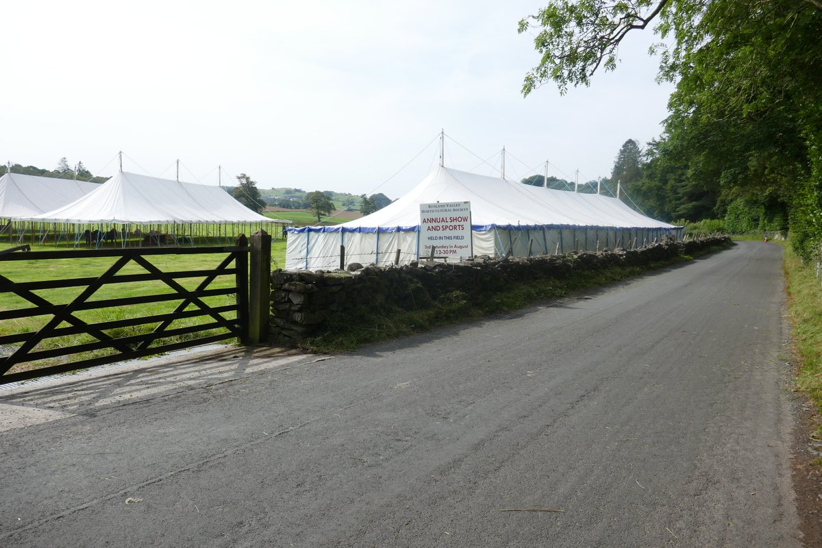 TheLengthsman's tweet image. A hot morning strimming the road verges for the #RuslandShow on Saturday
#tidy