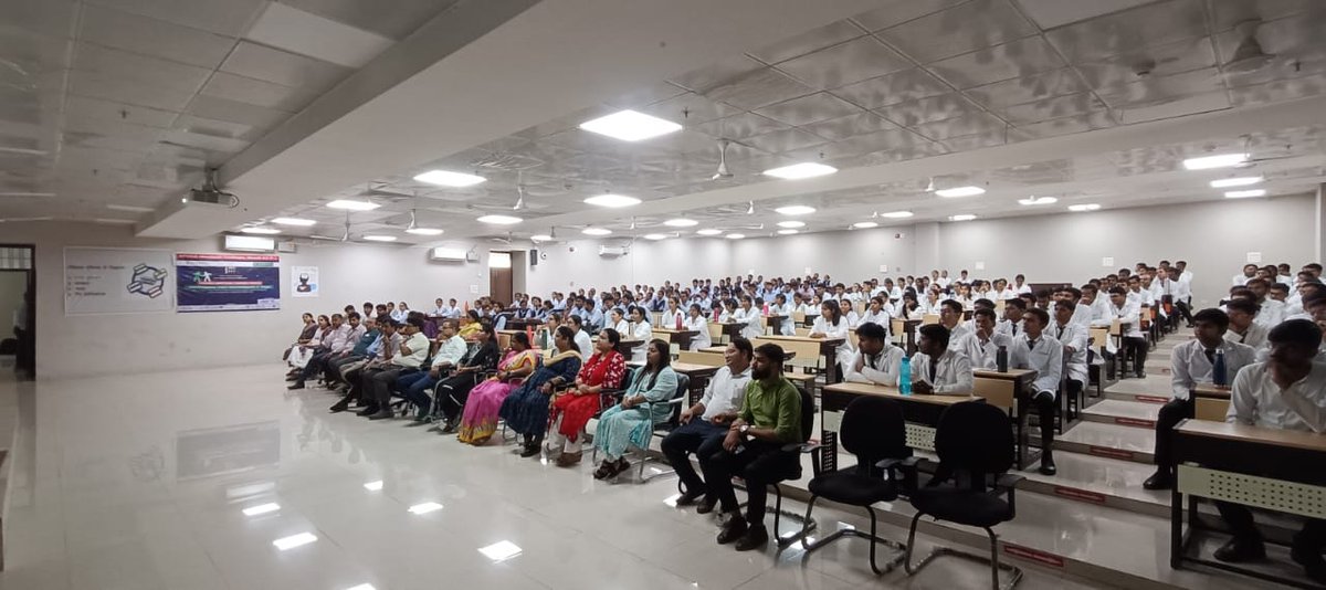 Maharshi Vashistha AS Medical College, Basti (@asmcbasti) on Twitter photo Anti-Ragging Day was celebrated today under the leadership of our respected Principal Sir. Sir gave his valuable guidance and presented an insightful talk on ragging. An Oath Taking ceremony was also conducted. ARC members, faculty & Students attended the Programme. <a href="/MeUPGovt/">Medical Education Uttar Pradesh</a> Anti-Ragging Day was celebrated today under the leadership of our respected Principal Sir. Sir gave his valuable guidance and presented an insightful talk on ragging. An Oath Taking ceremony was also conducted. ARC members, faculty & Students attended the Programme. <a href="/MeUPGovt/">Medical Education Uttar Pradesh</a>