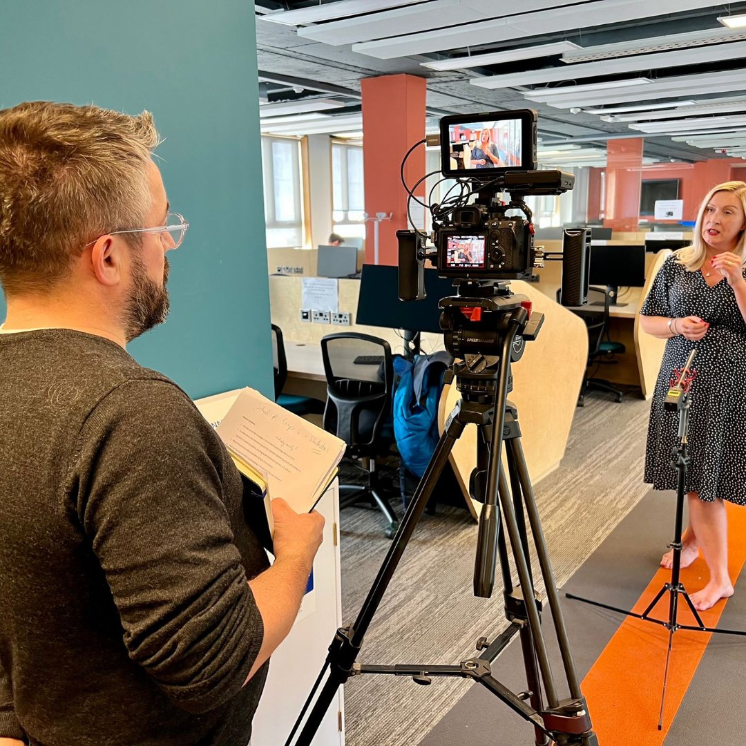 StoryLabIRL's tweet image. 🎬 Storytelling through video is one of the most powerful ways to connect.

From snappy social clips to compelling case studies and full-length brand videos, we help clients create story-first content that resonates. 

🎥 Learn more: storylab.ie/storytelling-s…

#StoryLab