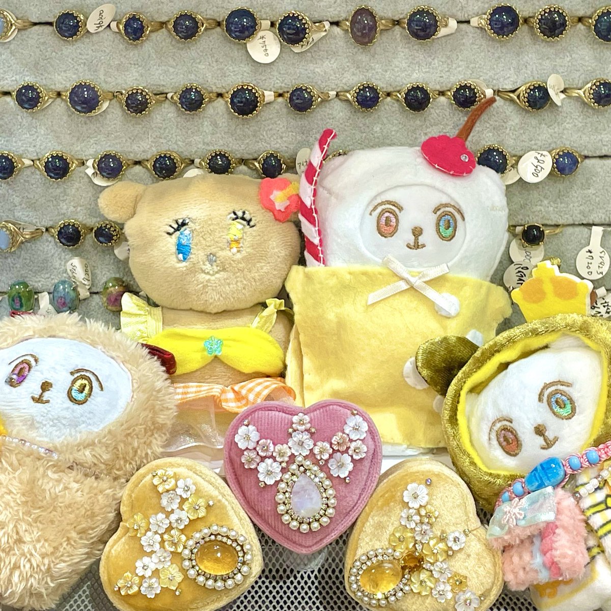 azu_mfmf's tweet image. #juveliapopup25
#魔法箱博物館
#SnowBOX💛🖤
#お花畑ハートBOX集合