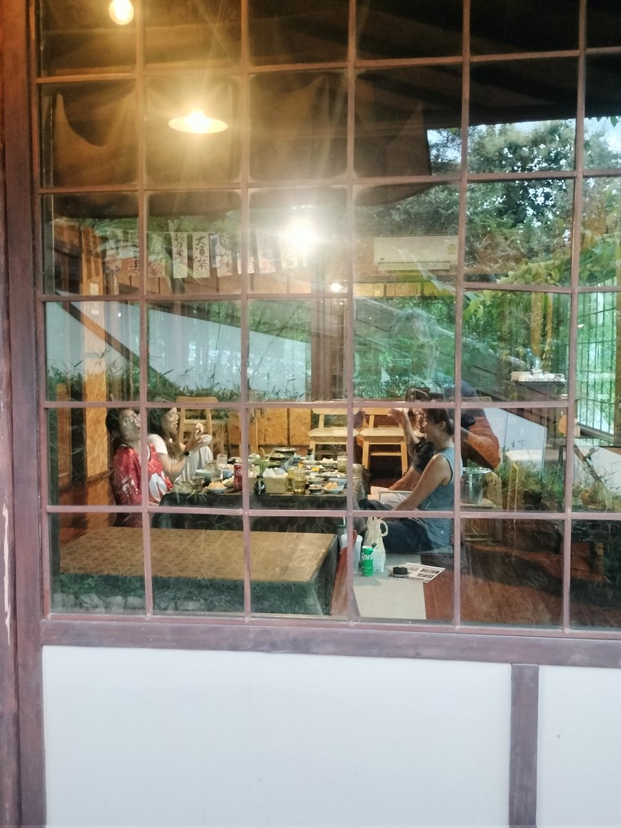 18:21。タイ。🇹🇭。チェンマイ県。チェンダオ。
旅館見っけ。
山星旅館 チェンマイ
เรียวกัง ยามะโฮชิ &amp; คาเฟ่ Ryokan Yamahoshi &amp; Cafe เชียงดาว