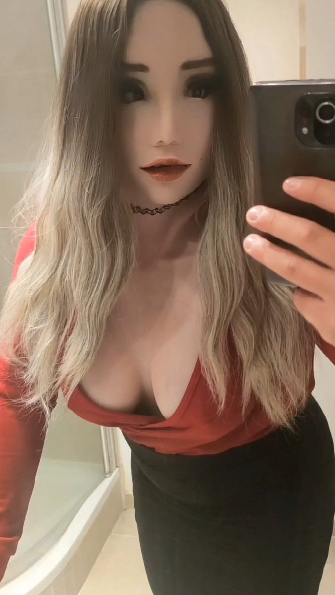 ❤️...
#femalemask #femalemasking #mask #siliconsuit #femskin #hot #hotpic #masking #transformation