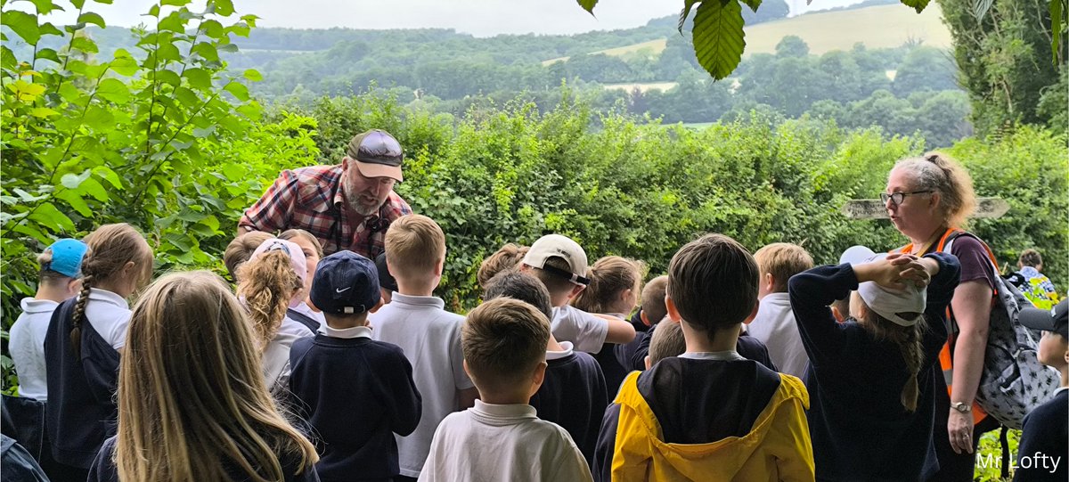 Our South Downs for All Project in Hampshire is well on the way, supported by NL  Heritage Fund. Children have enjoyed a mix of classroom and outdoor learning led by Chris Hare and Michael Blencowe.
Visit the project website to read about our work: southdownsforall.org.uk
