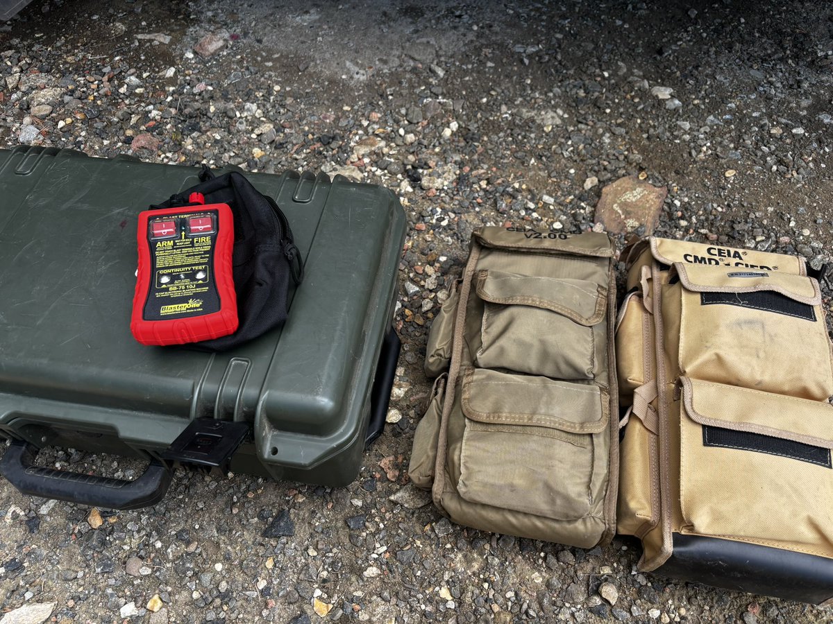 Getting convos underway with some contacts in UA🇺🇦 for equipment requirements  for this upcoming 9th mission. 

While in country I’ll be meeting up with the 10th Mountain Assault Brigade Support Group and will be giving some detectors - and also my own personal detonator - $900
