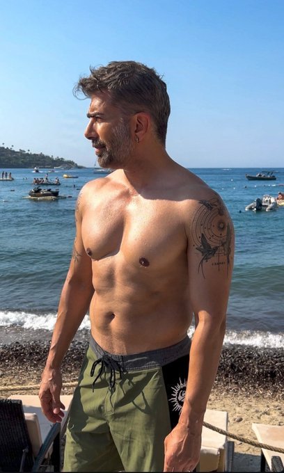 #CenkTorun yıllara meydan okuyor adeta. 🔥